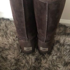 Size 8 tall chocolate UGG boot